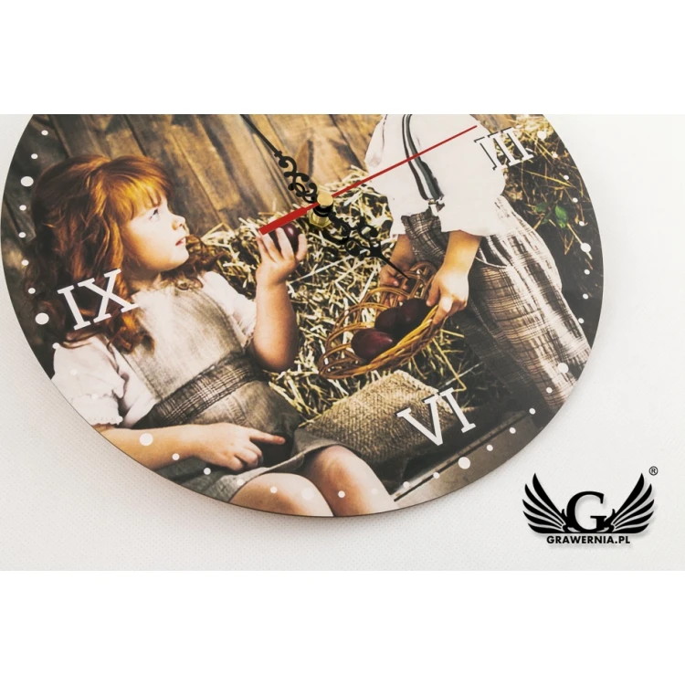Zegar drewniany z Twoją fotografią - prezent na każdą okazję - ZEG001