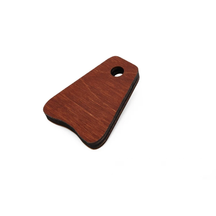 Brelok drewniany Jaś 4 - kolor jasny orzech - wym. 50x38mm - BD070