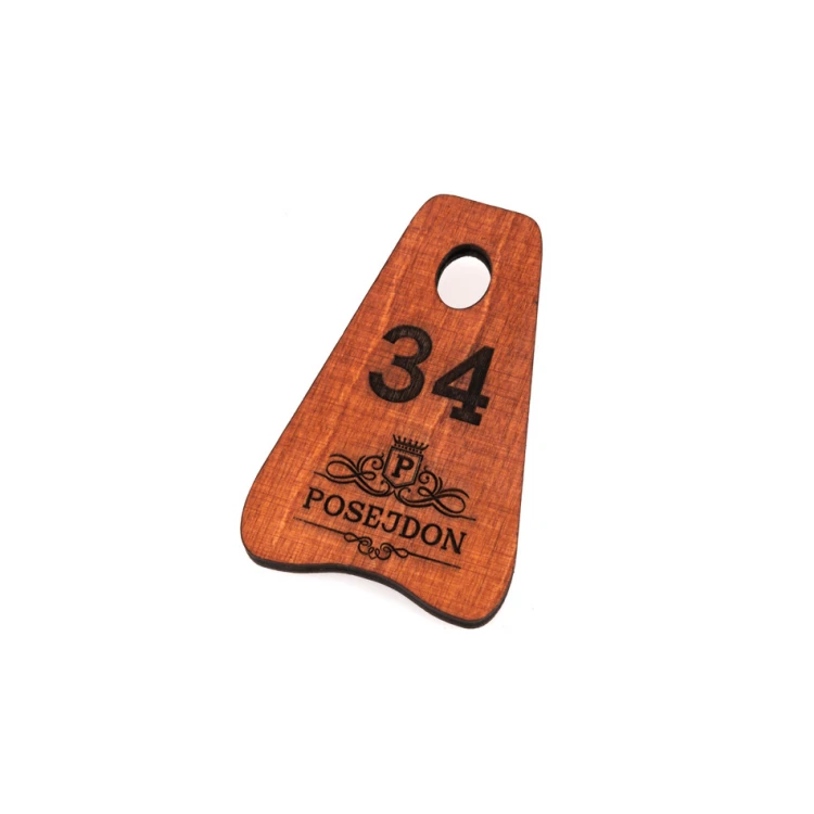 Brelok drewniany - Pionier 1 - kolor oranż wym. 80x60mm - BD046