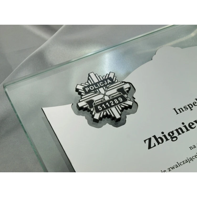 DYPLOM SZKLANY z dwoma wypukłymi logotypami - DSZ033