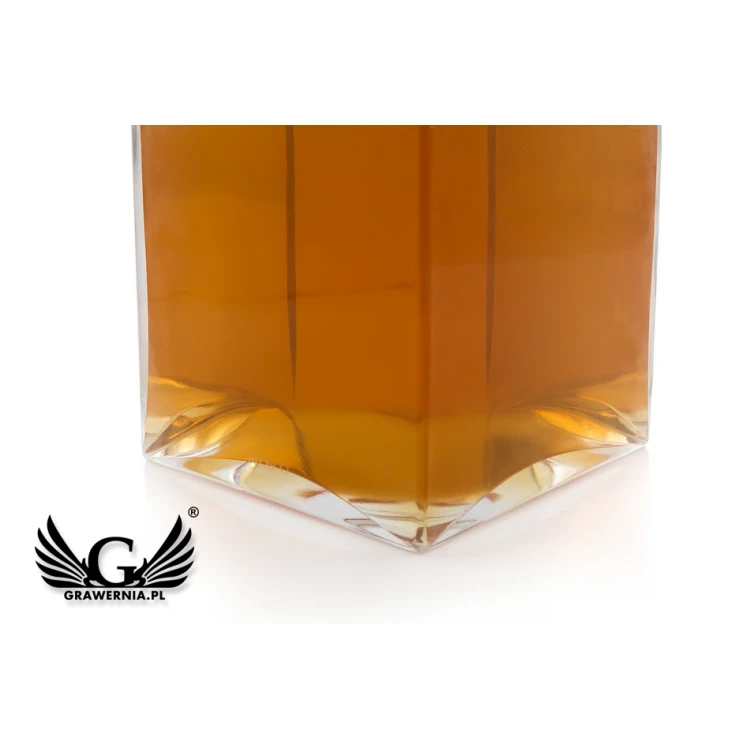 Karafka z grawerem do whisky lub nalewek - CAMEL - Prezent dla promotora - KAR031