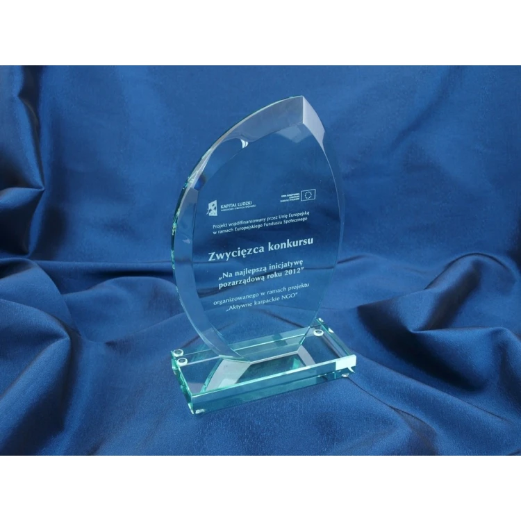 Trofeum szklane w etui - INES