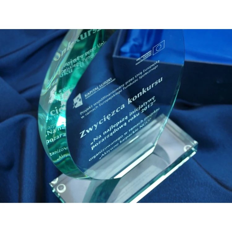 Trofeum szklane w etui - INES