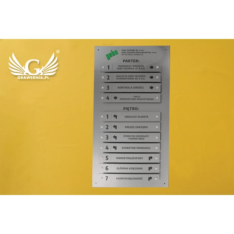 Tablica informacyjna na dystansach - grawerowana laserem - wym: 800x440mm - TAB058