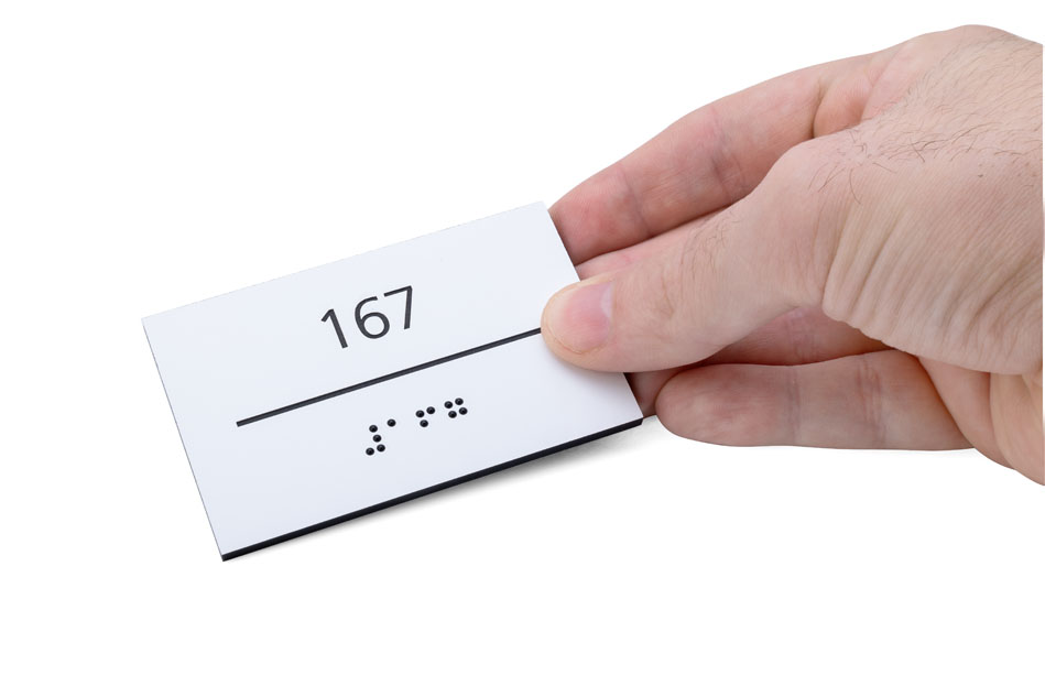Tabliczka z laminatu białego z dowolną numeracją z pismem Braille\'a - wym. 80x50mm - TAB431