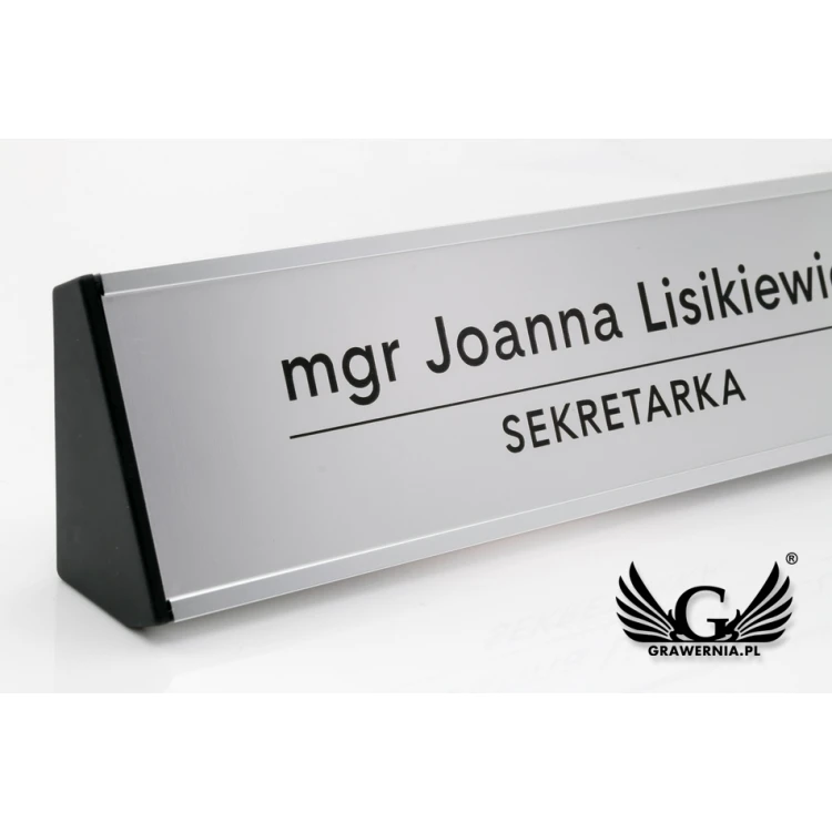 Wizytówka na biurko z grawerowaną tabliczką - srebrna - WIZ001